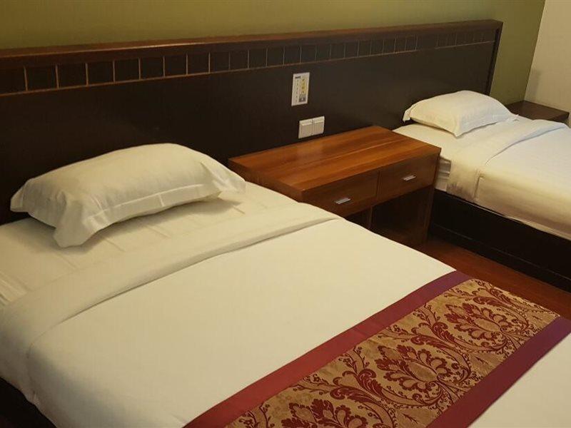 Capital O 89938 Herald Hotel Malakka Dış mekan fotoğraf